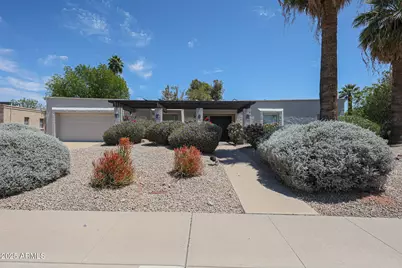 601 E Forest Hills Drive, Phoenix, AZ 85022 - Photo 2