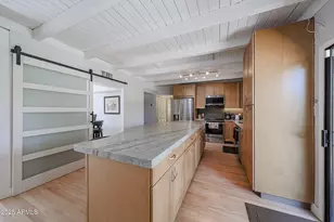 601 E Forest Hills Dr, Phoenix, AZ 85022 - Photo 24