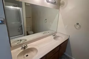 1601 W Sunnyside Dr, Phoenix, AZ 85029 - Photo 4