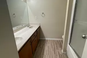 1601 W Sunnyside Dr, Phoenix, AZ 85029 - Photo 14