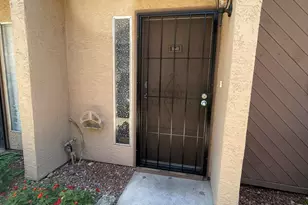 1601 W Sunnyside Dr, Phoenix, AZ 85029 - Photo 1