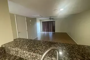 1601 W Sunnyside Dr, Phoenix, AZ 85029 - Photo 6