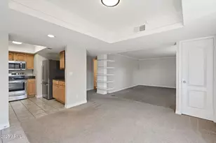 3329 W Danbury Dr, Phoenix, AZ 85053 - Photo 8