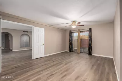 10410 N Cave Creek Road #1011, Phoenix, AZ 85020 - Photo 10