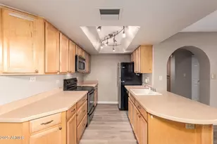 10410 N Cave Creek Rd, Phoenix, AZ 85020 - Photo 6