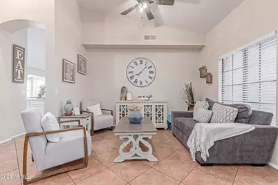 10951 W Ivory Lane, Avondale, AZ 85392 - Photo 4