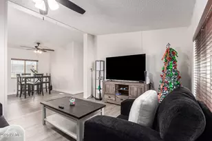 19401 N 7th St, Phoenix, AZ 85024 - Photo 6