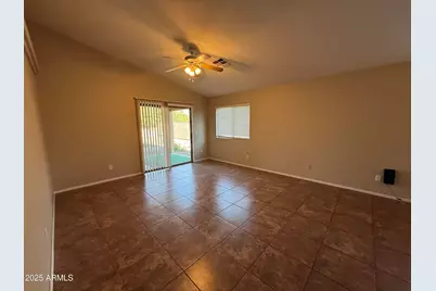 15956 W Watkins Street, Goodyear, AZ 85338 - Photo 10