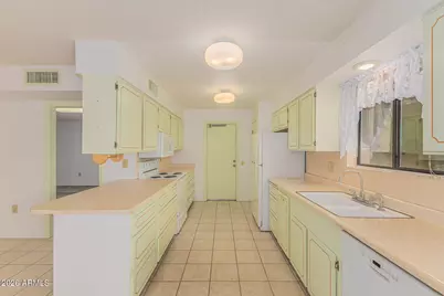 13535 W Bolero Drive, Sun City West, AZ 85375 - Photo 26