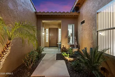 2323 W Villa Cassandra Drive, Phoenix, AZ 85086 - Photo 10