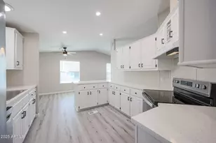 8301 N 103rd Ave, Peoria, AZ 85345 - Photo 10