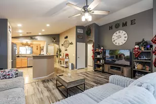 771 W Fairlane Ct, Casa Grande, AZ 85122 - Photo 6