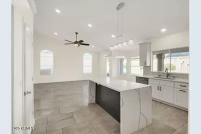 14841 N 42nd Place, Phoenix, AZ 85032 - Photo 10