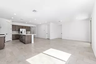 22645 W Irma Ln, Surprise, AZ 85387 - Photo 8