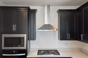 7424 W Cavalier Dr, Glendale, AZ 85303 - Photo 4