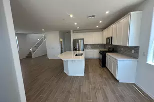 7445 W Peck Dr, Glendale, AZ 85303 - Photo 8