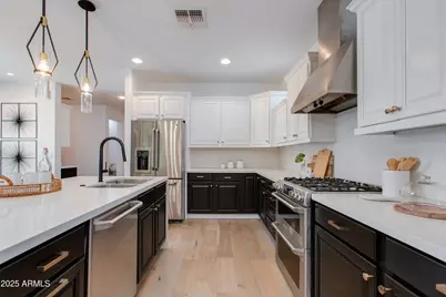 4110 N 47th Street, Phoenix, AZ 85018 - Photo 10