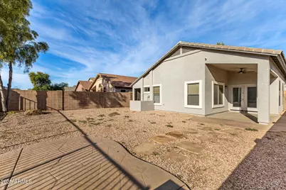 911 E Lovegrass Drive, San Tan Valley, AZ 85143 - Photo 22