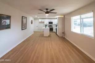 8539 N 30th Dr, Phoenix, AZ 85051 - Photo 12