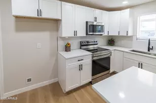 8539 N 30th Dr, Phoenix, AZ 85051 - Photo 2