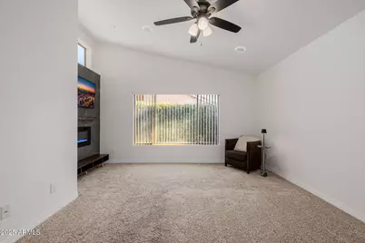 14814 W Piccadilly Road, Goodyear, AZ 85395 - Photo 32