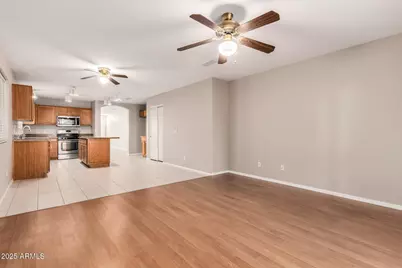 3822 W Fallen Leaf Lane, Glendale, AZ 85310 - Photo 8