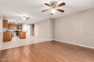 3822 W Fallen Leaf Ln, Glendale, AZ 85310 - Photo 8