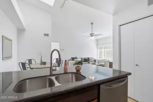 4446 E Carter Dr, Phoenix, AZ 85042 - Photo 12