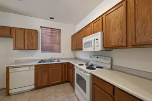 5794 W Golden Ln, Glendale, AZ 85302 - Photo 18