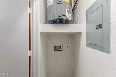 5302 E Van Buren Street #2015, Phoenix, AZ 85008 - Photo 22