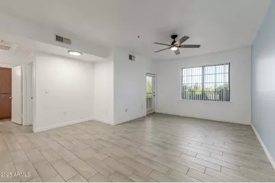 5302 E Van Buren Street #2015, Phoenix, AZ 85008 - Photo 2