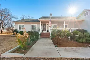 327 E Quarterhorse Ln E, Camp Verde, AZ 86322 - Photo 10