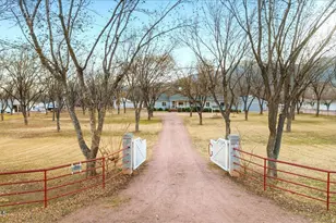327 E Quarterhorse Ln E, Camp Verde, AZ 86322 - Photo 54