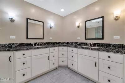 416 W McLellan Boulevard, Phoenix, AZ 85013 - Photo 20