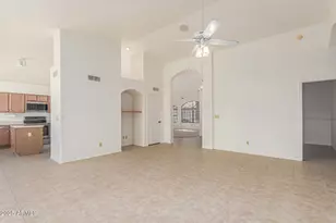 319 N Corrine Dr, Gilbert, AZ 85234 - Photo 10