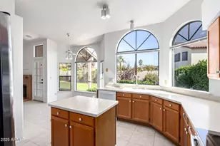 319 N Corrine Dr, Gilbert, AZ 85234 - Photo 10