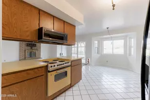 6128 W Monte Cristo Ave, Glendale, AZ 85306 - Photo 8