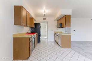 6128 W Monte Cristo Ave, Glendale, AZ 85306 - Photo 2