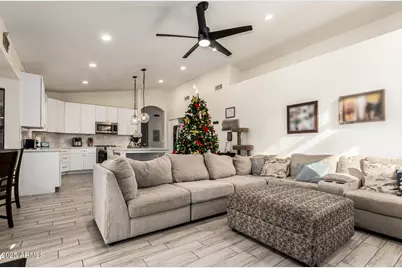 650 S Bay Drive, Gilbert, AZ 85233 - Photo 8