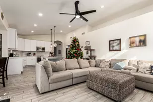 650 S Bay Dr, Gilbert, AZ 85233 - Photo 8