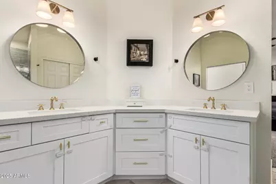 650 S Bay Drive, Gilbert, AZ 85233 - Photo 20