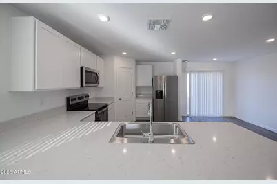 334 W Paseo Crossing Lane, Coolidge, AZ 85128 - Photo 8