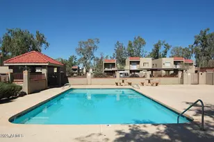 2807 E Paradise Ln, Phoenix, AZ 85032 - Photo 12