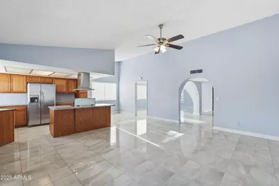 17853 N 43rd Drive, Glendale, AZ 85308 - Photo 4