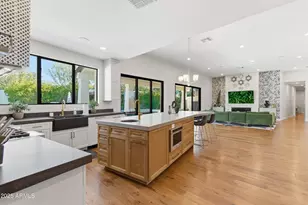 4601 N Royal View Dr, Phoenix, AZ 85018 - Photo 12