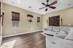 1672 S Sunset Dr, Chandler, AZ 85286 - Photo 8