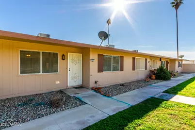 10851 W Santa Fe Drive, Sun City, AZ 85351 - Photo 2