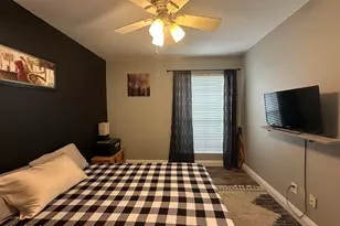 7217 W Paradise Dr, Peoria, AZ 85345 - Photo 4