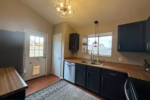 7217 W Paradise Dr, Peoria, AZ 85345 - Photo 44