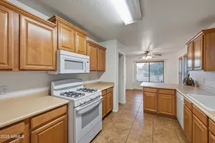 4178 E Shapinsay Dr, San Tan Valley, AZ 85140 - Photo 8